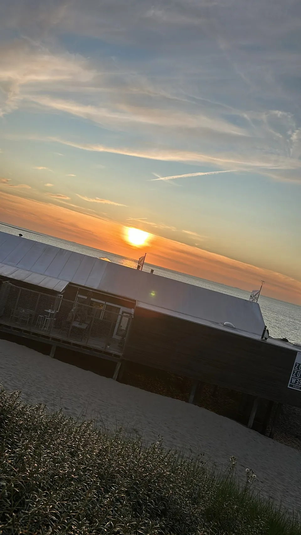 Abendhimmel über dem Strand von Renesse